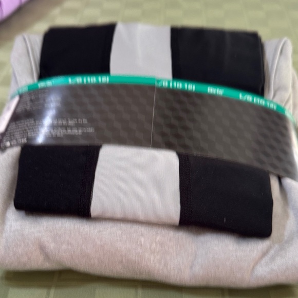 Athletic Works Light Gray and black girls 2piece set large 10/12 - Picture 2 of 4